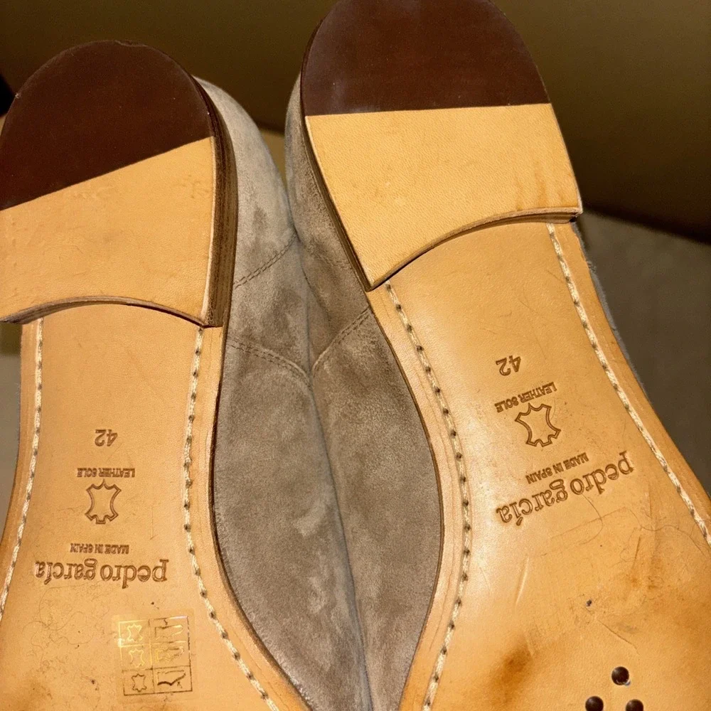 $650 Pedro Garcia Gerti 42 *read* Water-Resistant Oxford Truffle Bessie Suede